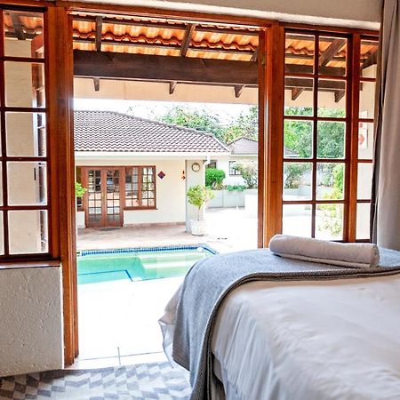 Hotel Chez Vincent Mbombela Esterno foto