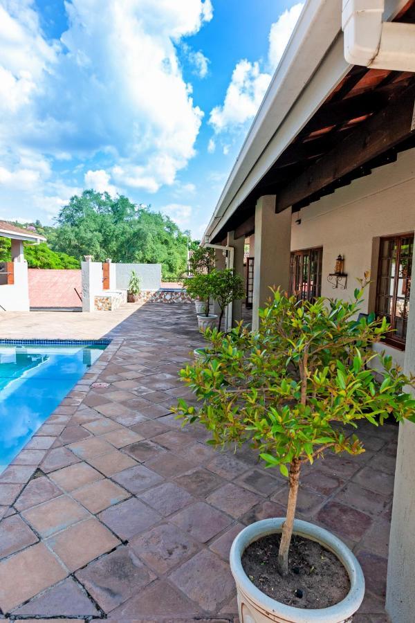 Hotel Chez Vincent Mbombela Esterno foto