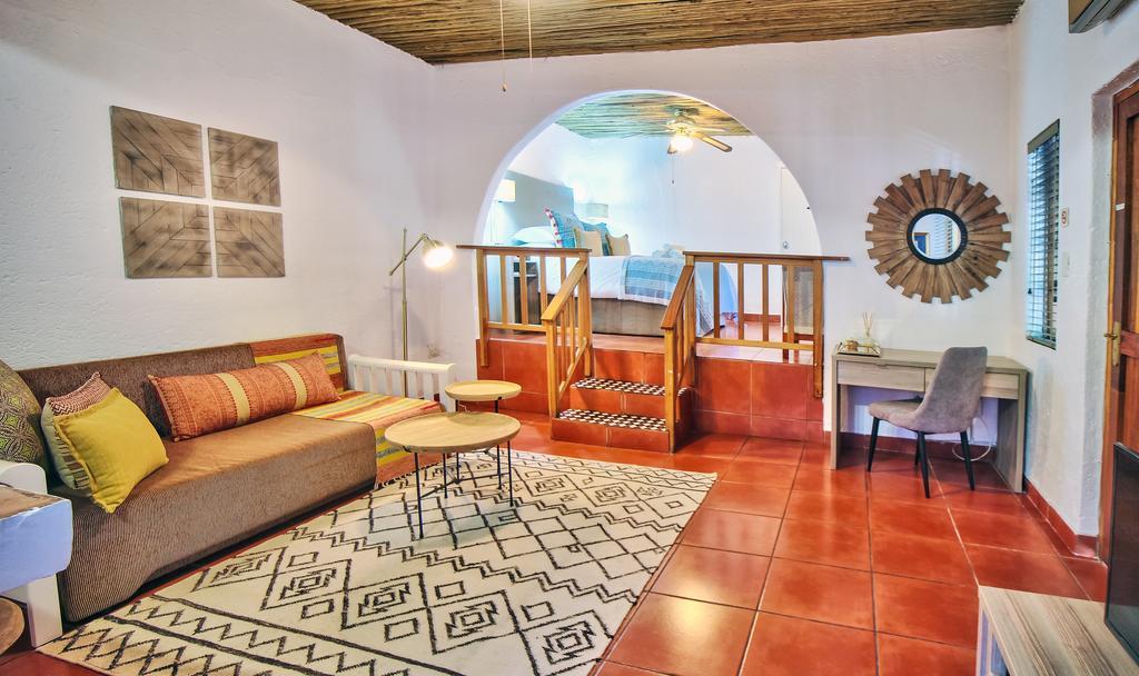 Hotel Chez Vincent Mbombela Esterno foto