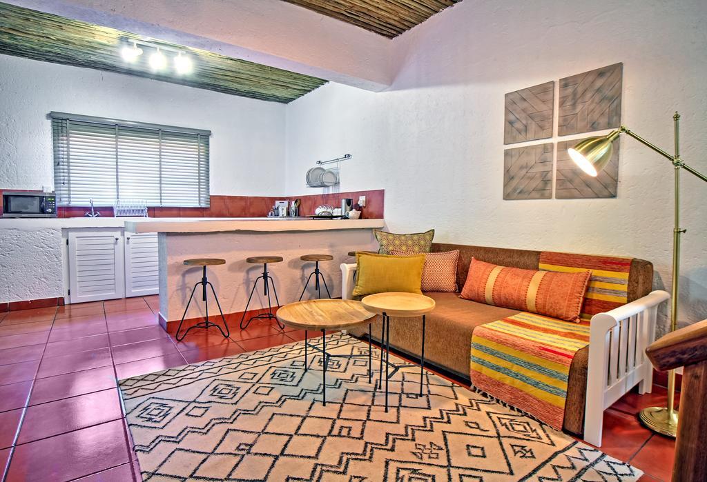Hotel Chez Vincent Mbombela Esterno foto